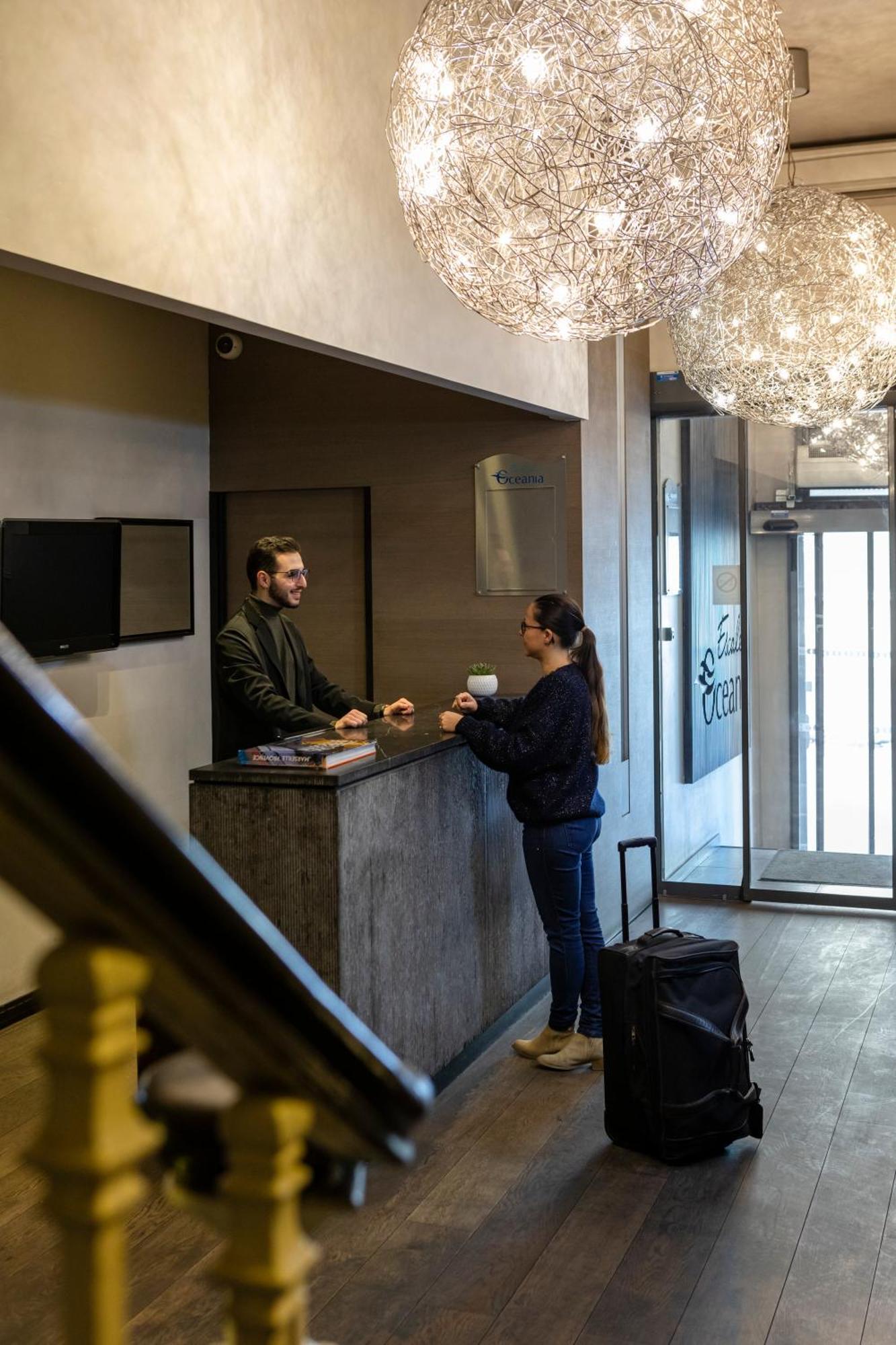 Hotel Escale Oceania Vieux Port 3*