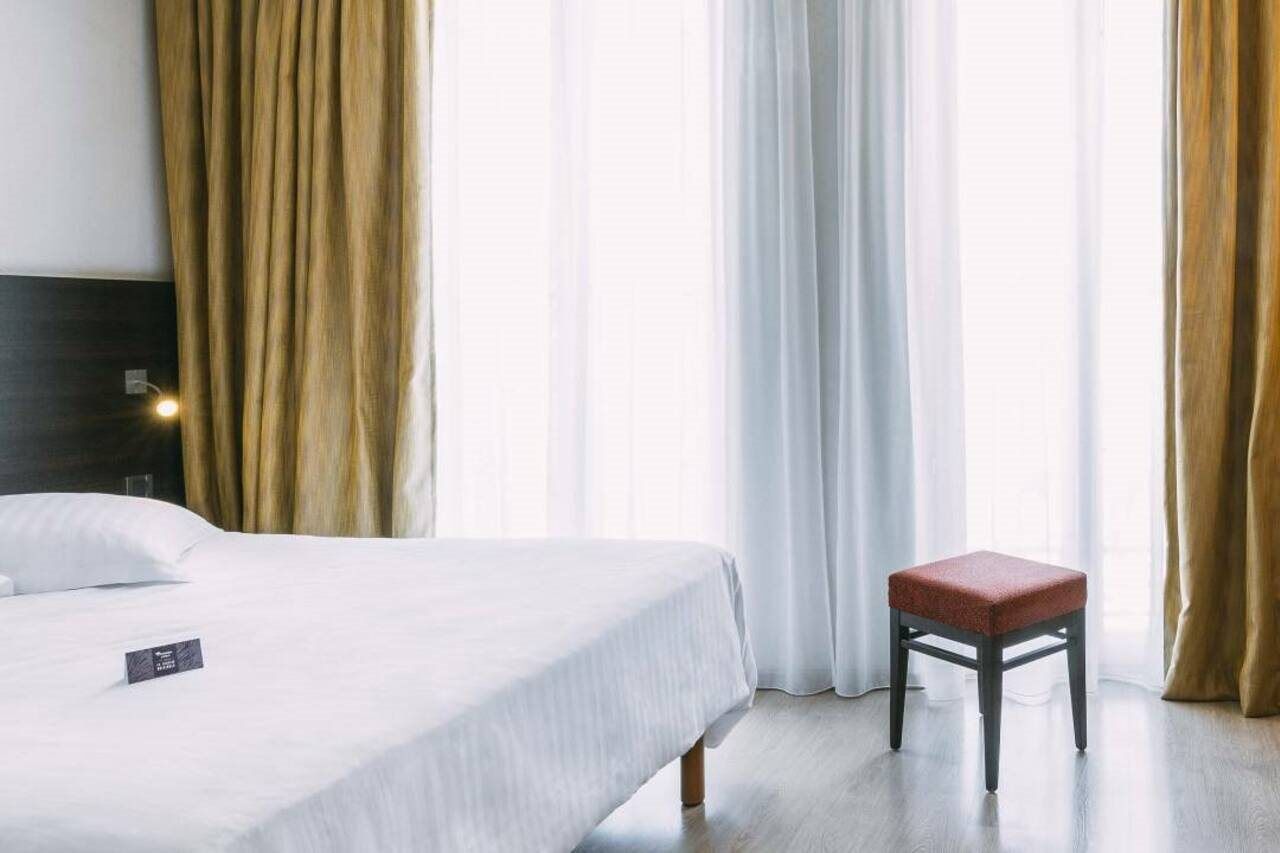 Escale Oceania Vieux Port Hotel 3*